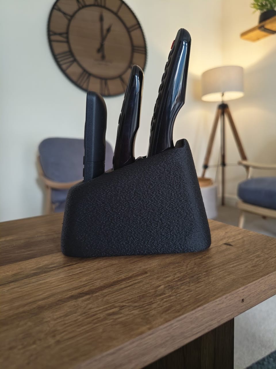 Minimaler Remote-Ständer