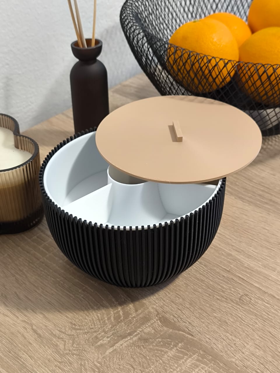 Multifunktionale Snack-Schale