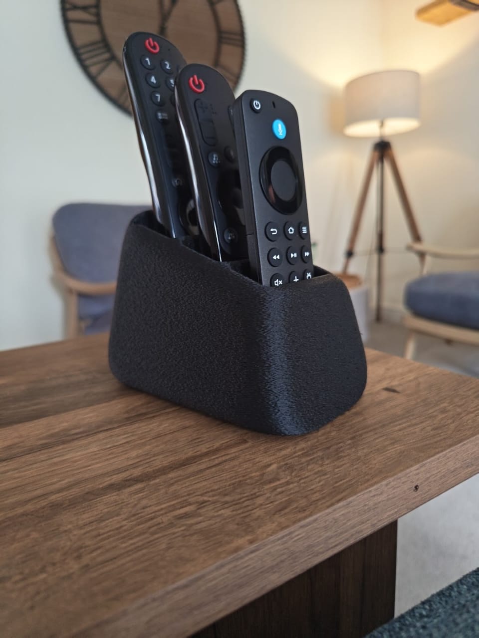 Minimaler Remote-Ständer