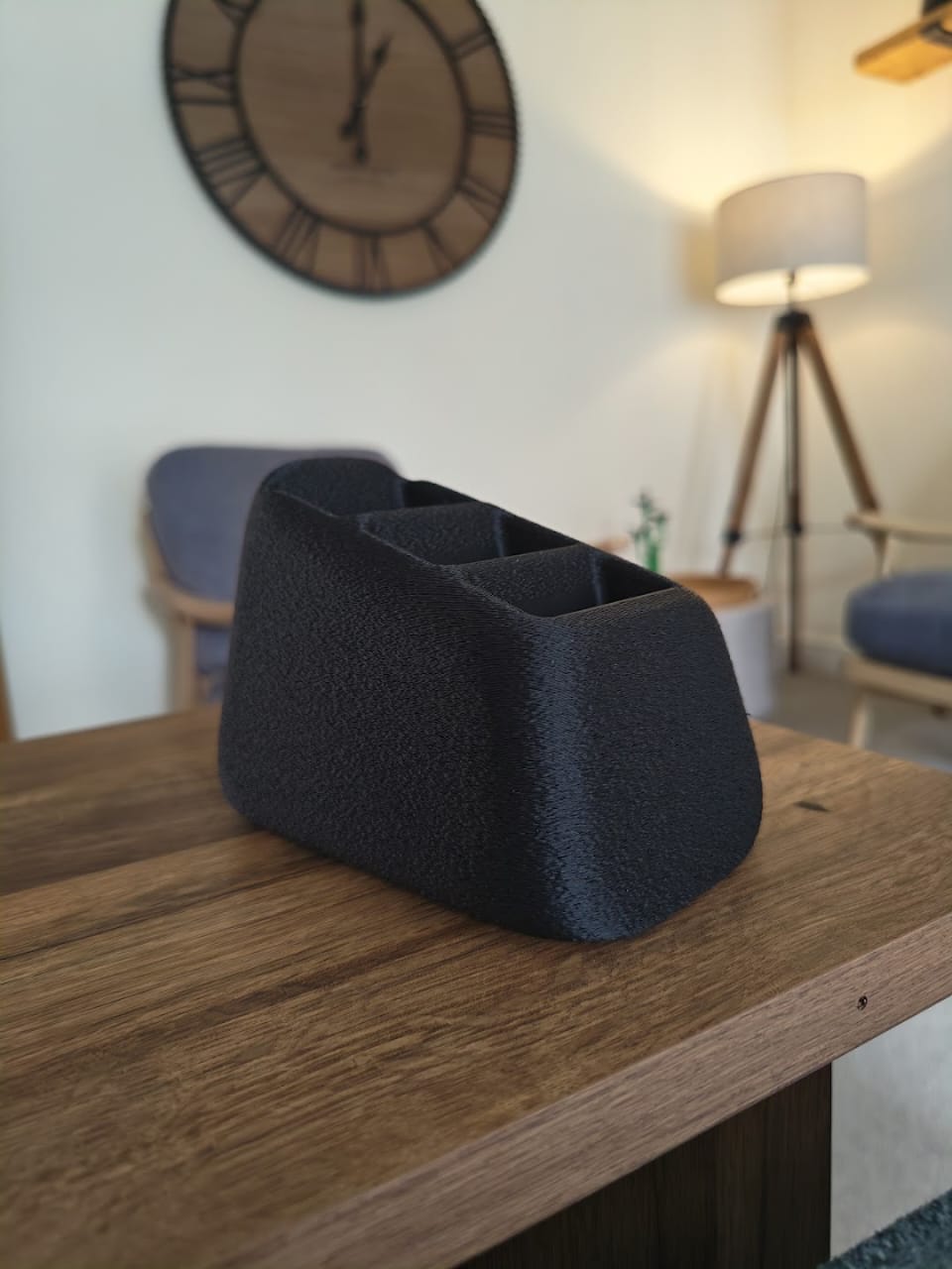 Minimaler Remote-Ständer