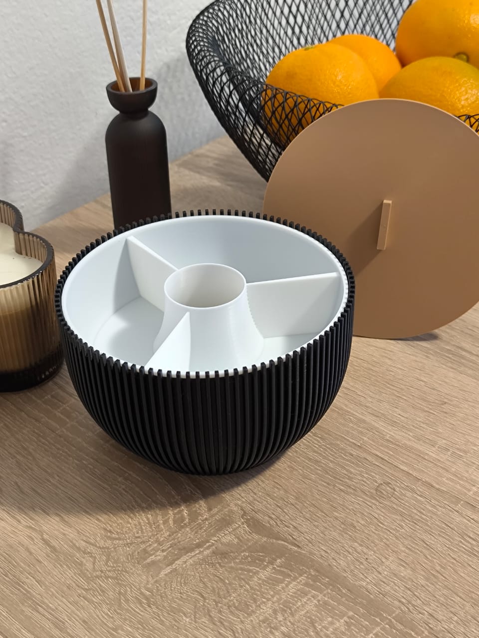 Multifunktionale Snack-Schale